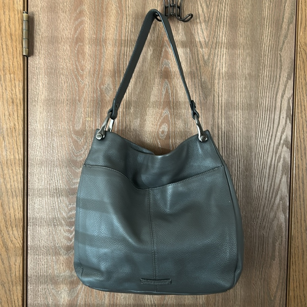 Vince Camuto Gorgeous Grey Pebbled Leather Hobo Bag—Like Brand New—14x13x5 - Picture 3 of 8